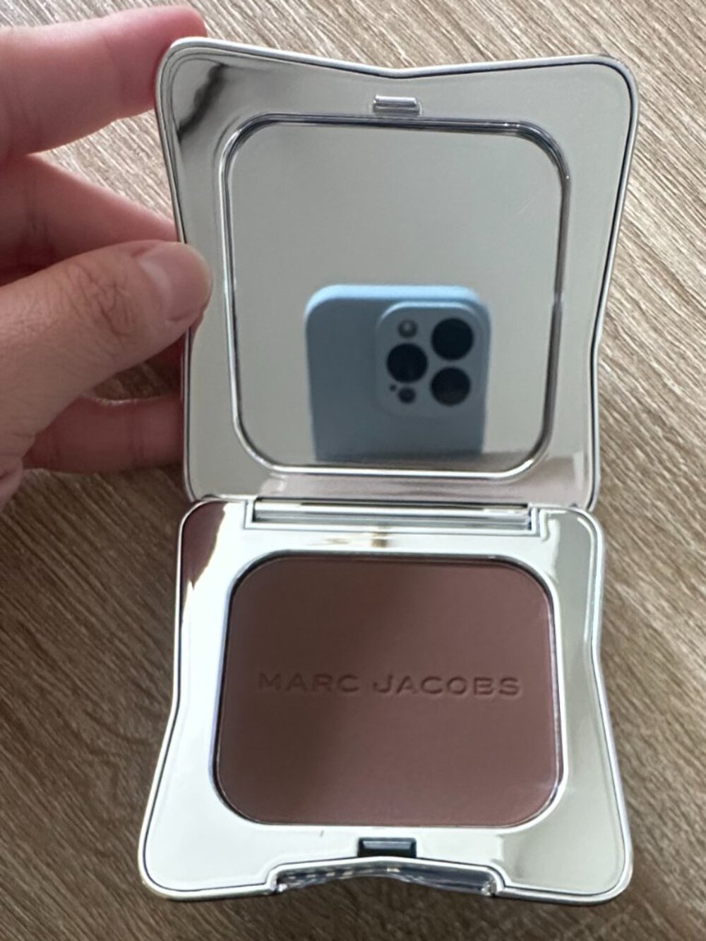 Marc Jacobs Beauty Legally Bronze Blurring Powder Bronzer in Medium Deep